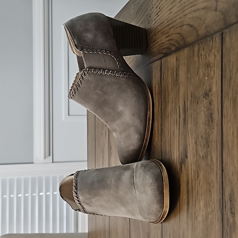 Life Stride Velocity Jolie Boot Bootie Ankle Boot Gray 7.5